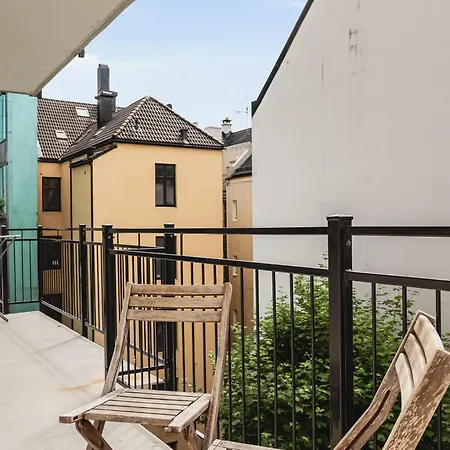 Dinbnb L Modern 3bedroom L Balcony L 2mins To Nygardsparken * Μπέργκεν